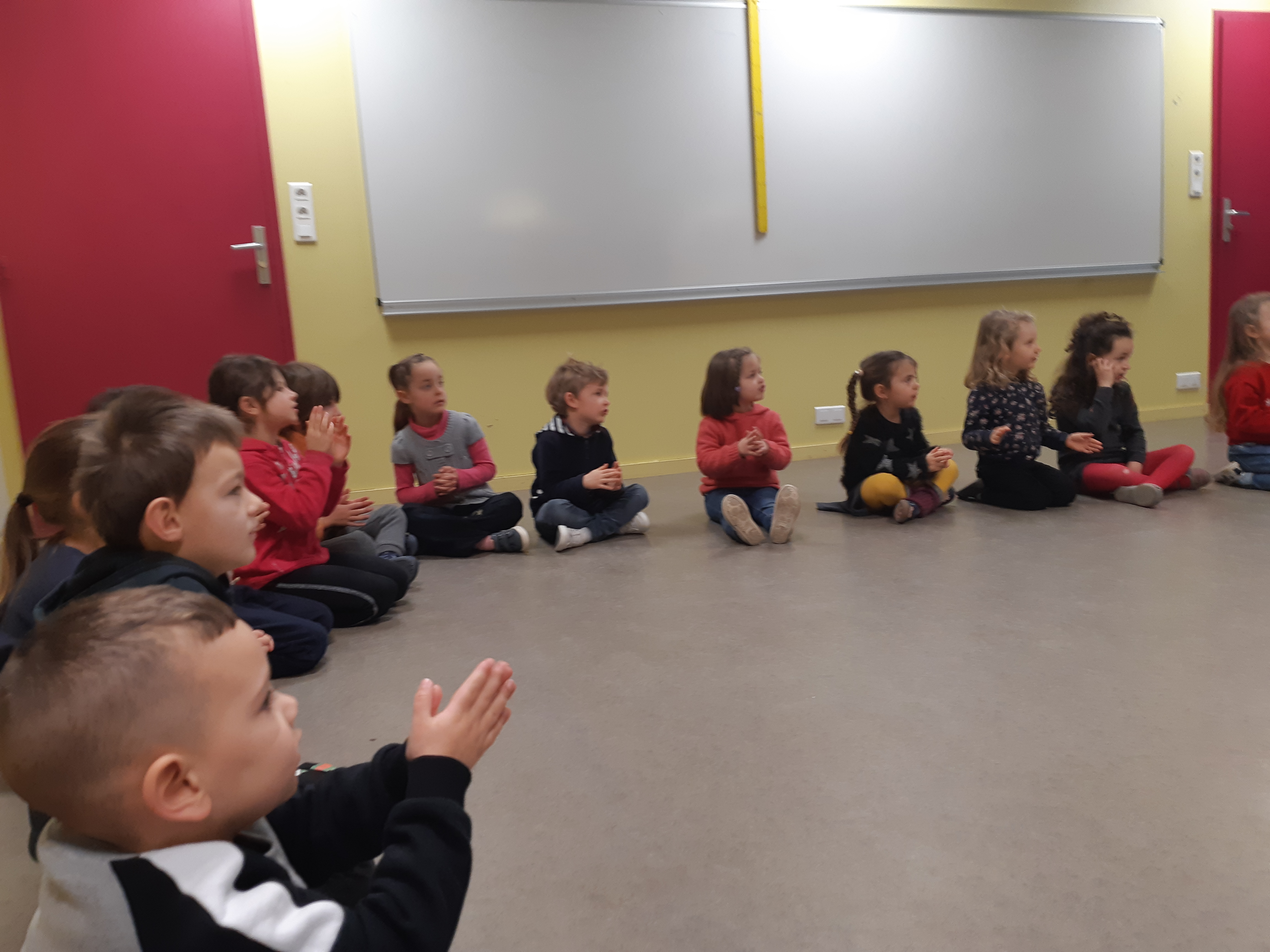 Intervenante musique