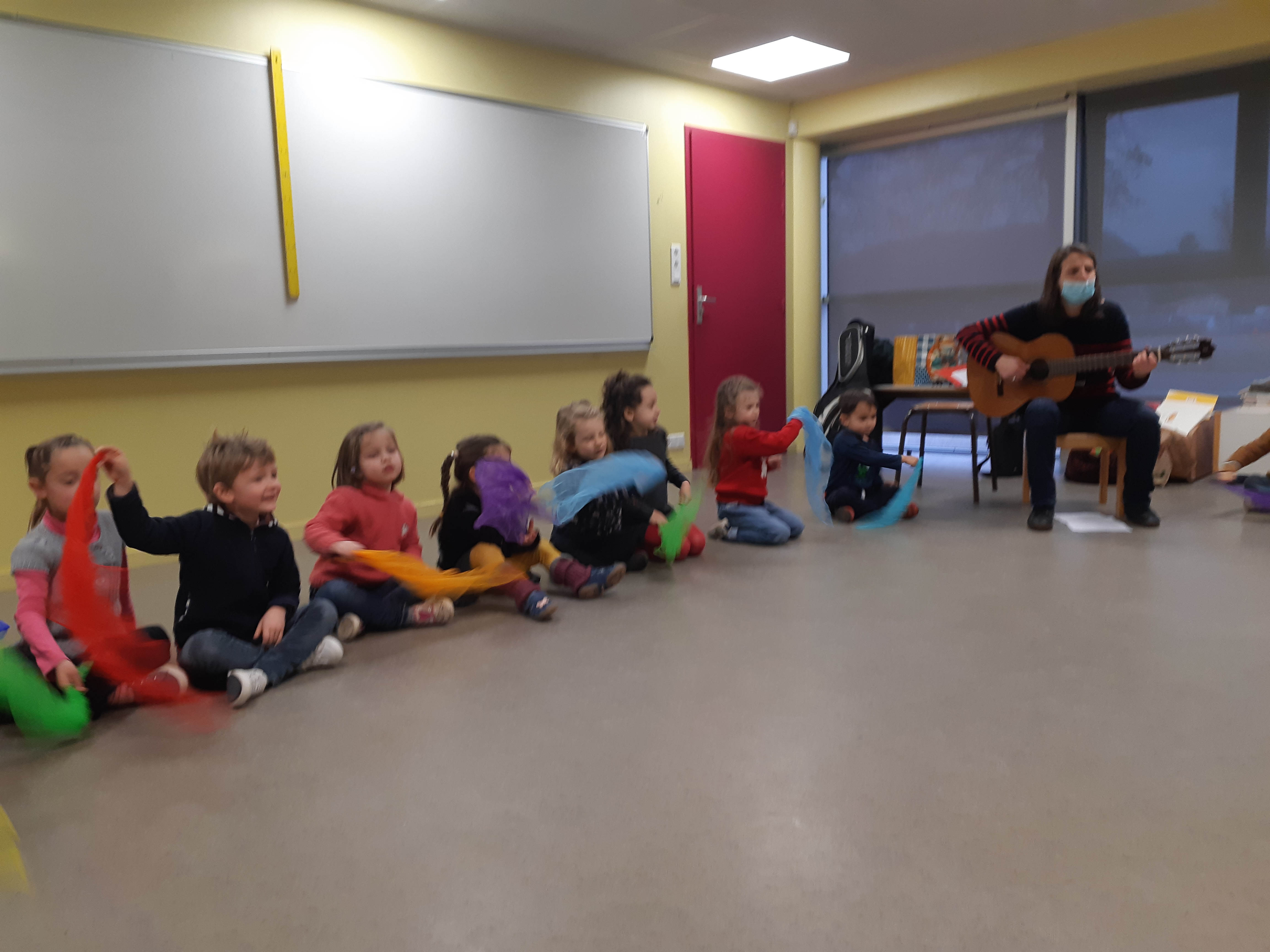 Intervenante musique