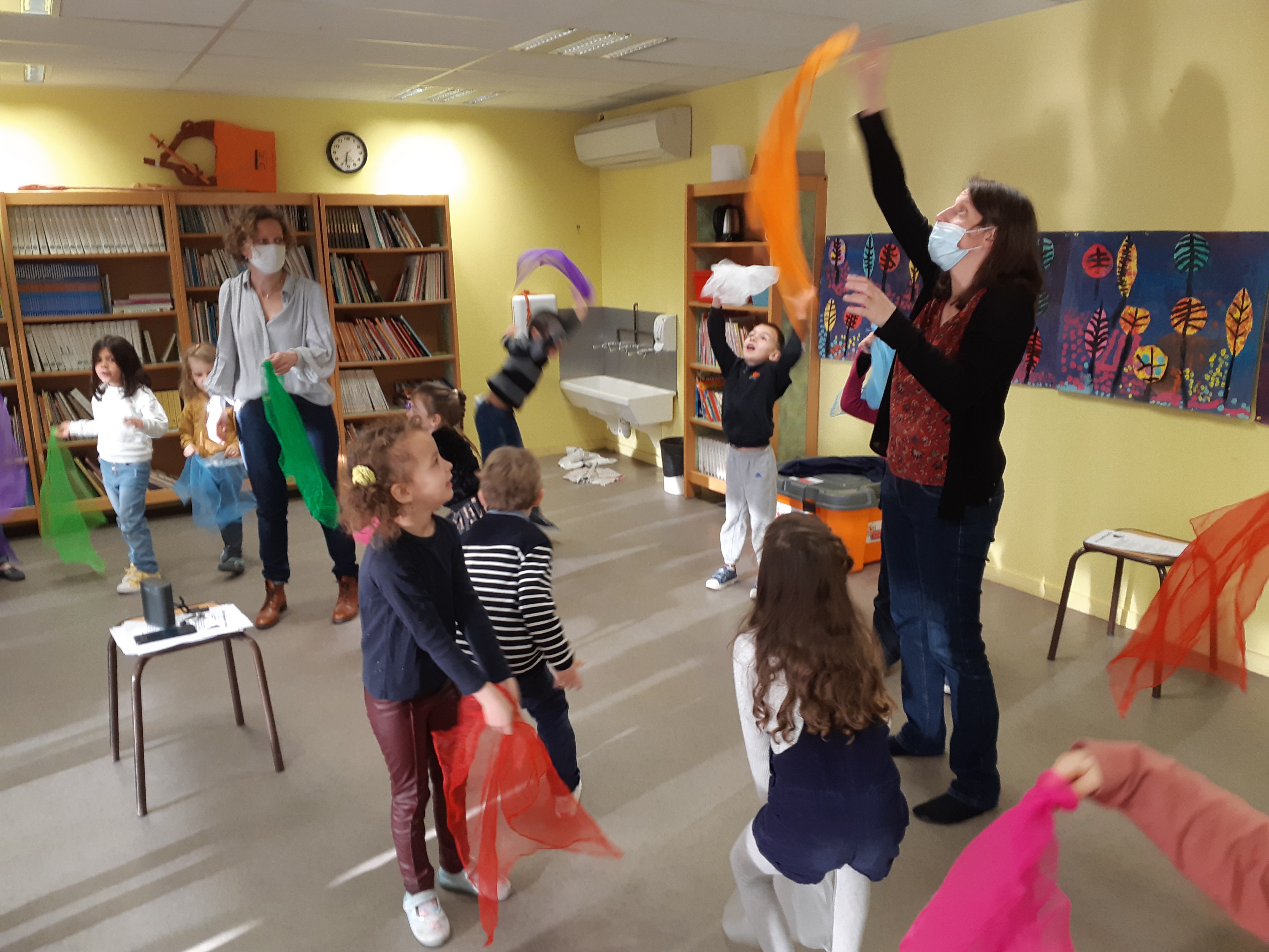 Intervenante musique